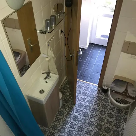 Kleines Ferienhaus In *